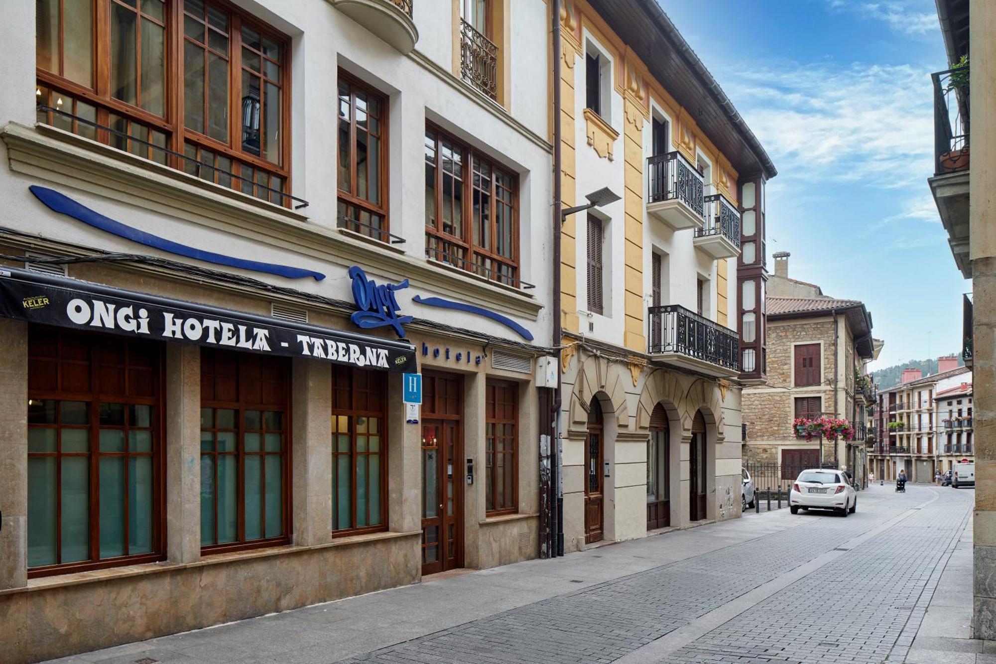 Iraipe Ongi Hotel Auto Check-In Oñate Kültér fotó